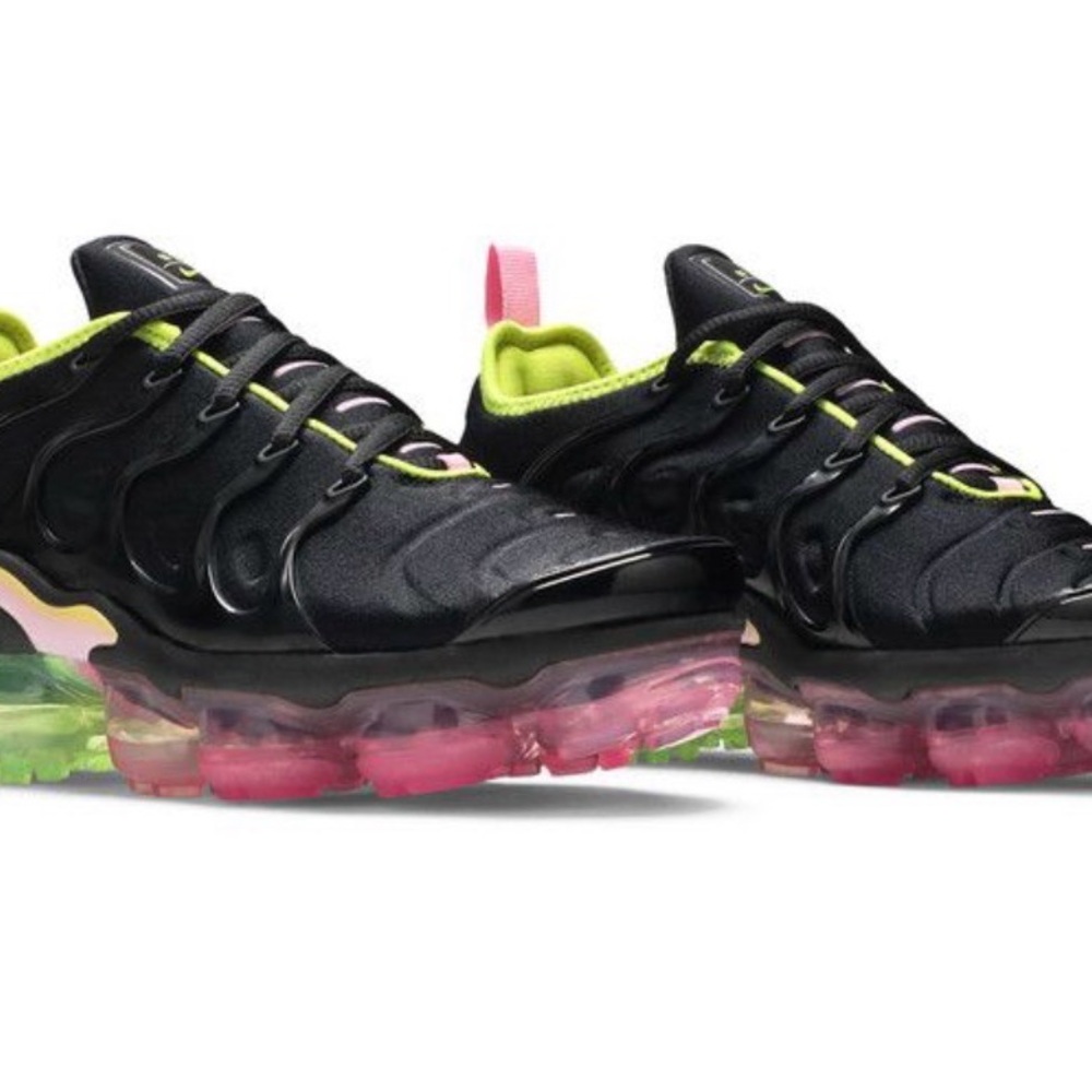 Nike Air Vapor Max Black and Neon Green Athletic Shoes